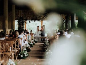 Ceremonia de boda con invitados en La Pesebrera